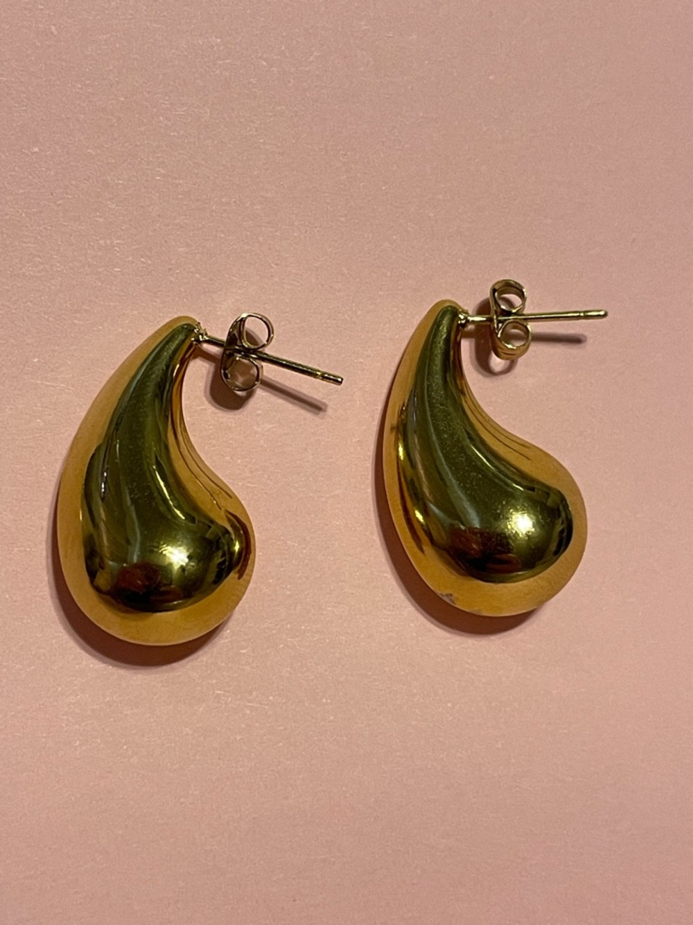 Gold Tone Large Tear Drop Hollow Pierced Earrings #9015